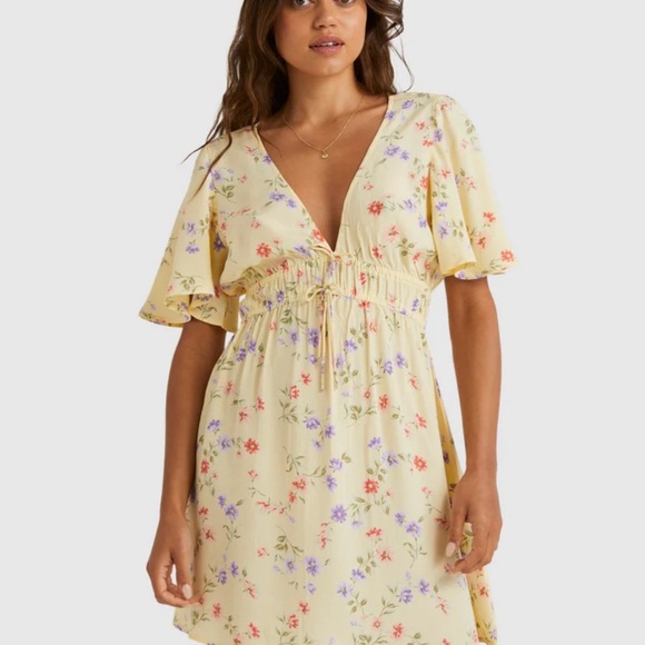 Billabong Dresses & Skirts - Billabong Cream Pink Smocked Ruffled Mini Sundress